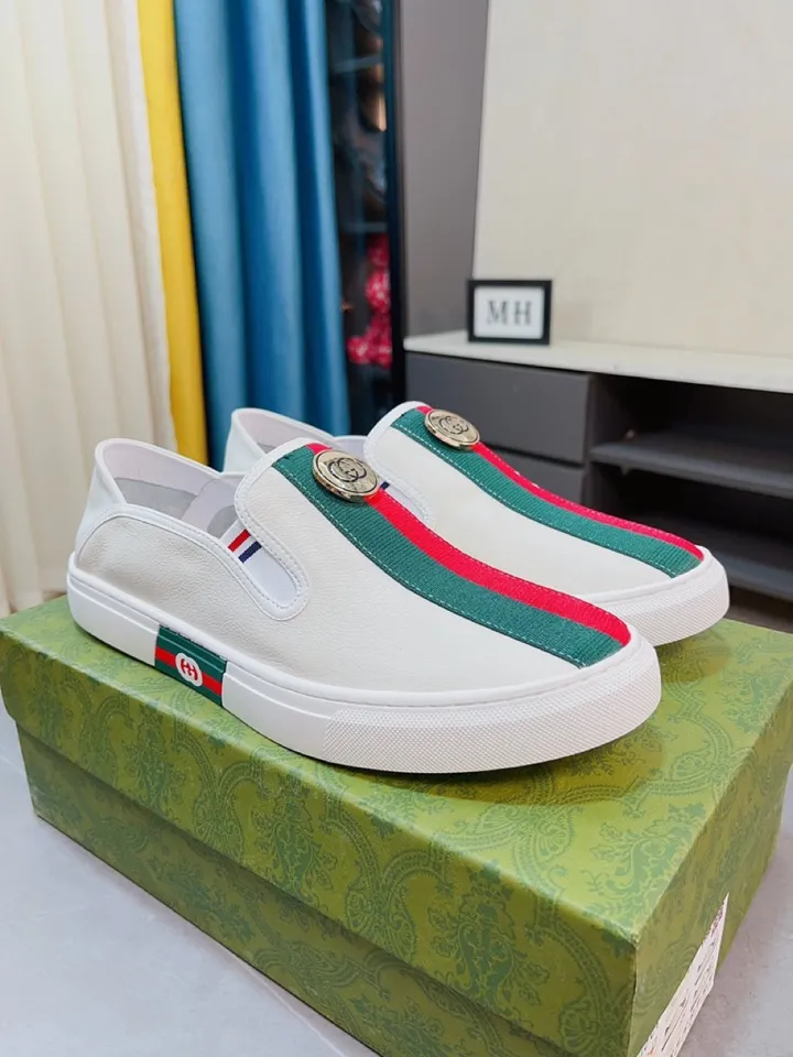 Men's shoes 💰420🌹🌹GUCCI [Gucci] New high-end brand of men's shoes, the latest fashionable casual men's shoes, trendy and versatile, relaxed and sporty style, uppers imported from Italy, first-layer cowhide, genuine leather lining, and ultra-fine workmanship. Original personalized fashionable rubber wear-resistant outsole, light and comfortable on the foot, size 38-44